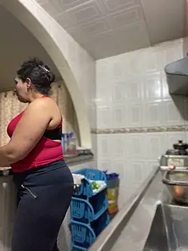 Carola-Ross online show from November 2025 05:40:01 PM