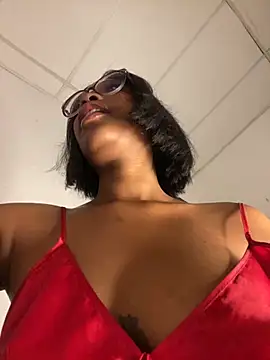 blackgril12 online show from October 2025 11:00:01 AM