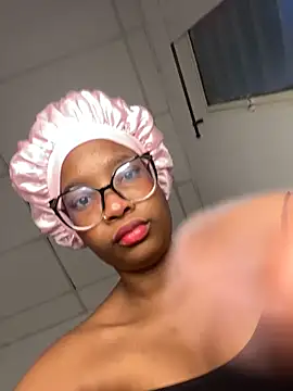 Snapshot of blackgril12 chatting on November 2025 11:05:01 AM blackgril12 online show from November 2025 11:05:01 AM