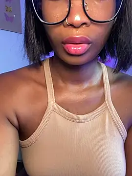 blackgril12 online show from March 2026 10:53:02 PM