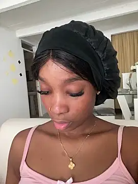 blackgril12 online show from October 2025 12:52:01 PM