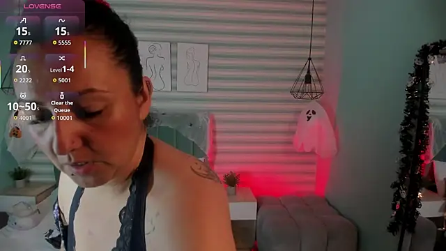 abby apple online show from October 2025 01:52:01 PM