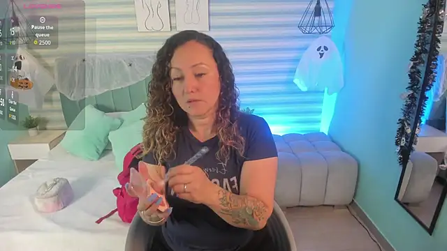 abby apple online show from October 2025 01:43:02 PM