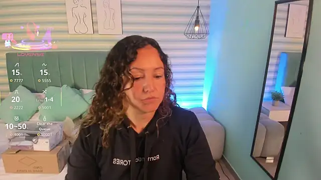 abby apple online show from November 2025 12:42:01 PM