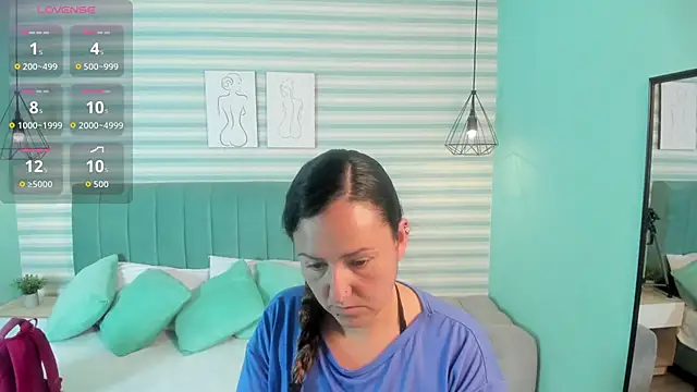 abby apple online show from October 2025 01:52:01 PM