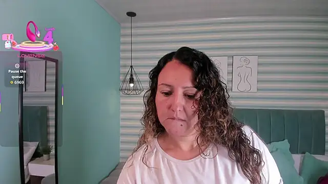 abby apple online show from November 2025 12:37:02 PM