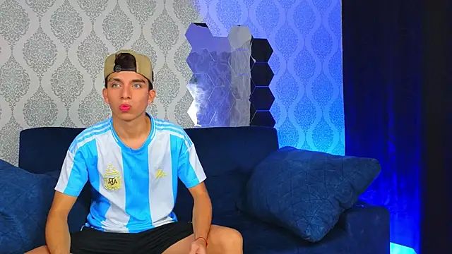 Angel boyy2 online show from February 2025 07:30:01 PM