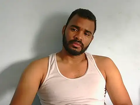 Snapshot of YOX22 chatting on October 2025 01:37:02 PM YOX22 online show from October 2025 01:37:02 PM