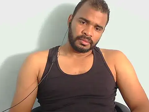 Snapshot of YOX22 chatting on October 2025 01:58:02 PM YOX22 online show from October 2025 01:58:02 PM