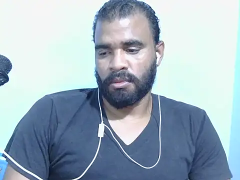 Snapshot of YOX22 chatting on May 2026 02:38:01 AM YOX22 online show from May 2026 02:38:01 AM