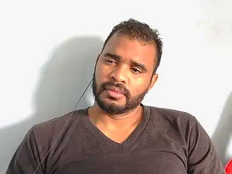 Snapshot of YOX22 chatting on September 2025 02:01:01 PM YOX22 online show from September 2025 02:01:01 PM