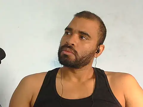 Snapshot of YOX22 chatting on June 2026 01:33:02 PM YOX22 online show from June 2026 01:33:02 PM