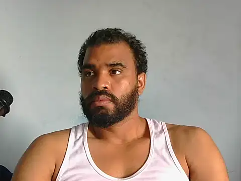 Snapshot of YOX22 chatting on May 2026 01:48:02 PM YOX22 online show from May 2026 01:48:02 PM