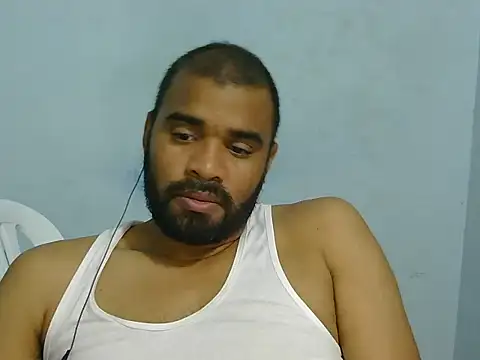 Snapshot of YOX22 chatting on June 2026 11:24:02 PM YOX22 online show from June 2026 11:24:02 PM