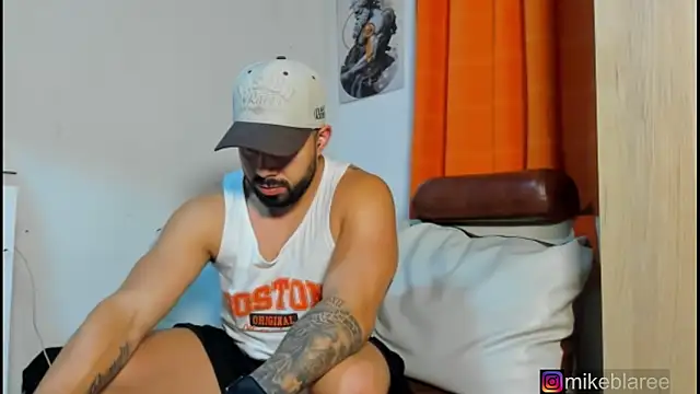 mikeblaree online show from February 2026 12:19:02 AM