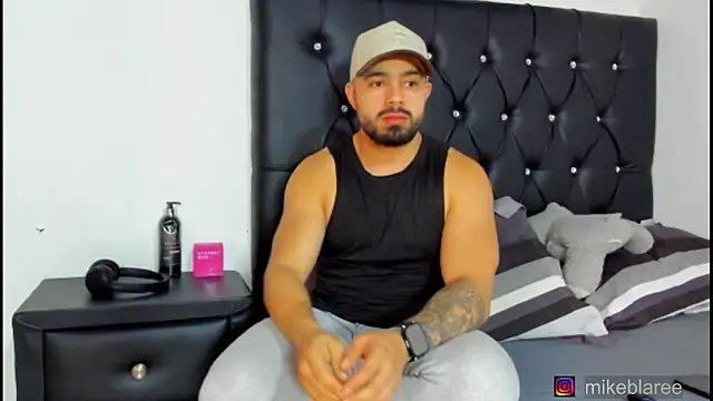 mikeblaree online show from February 2026 07:02:01 PM