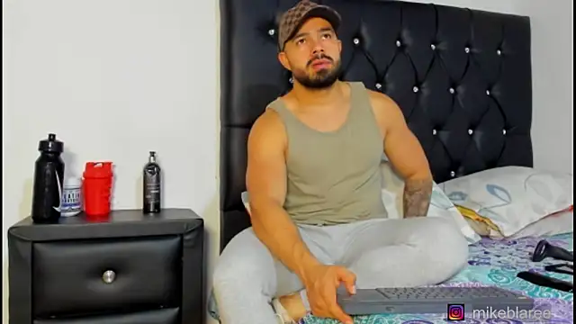 mikeblaree online show from March 2026 06:35:04 PM