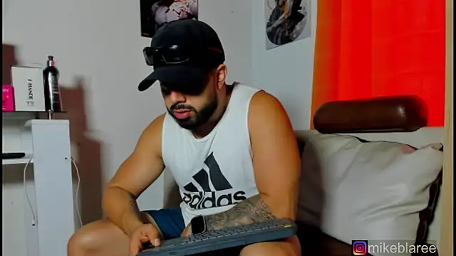 mikeblaree online show from January 2026 08:12:02 PM