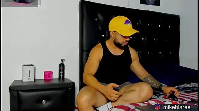 mikeblaree online show from March 2026 07:48:01 PM