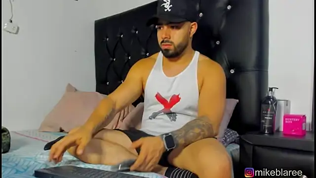 mikeblaree online show from January 2026 07:23:01 PM