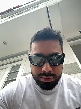 mikeblaree online show from May 2026 09:05:01 PM