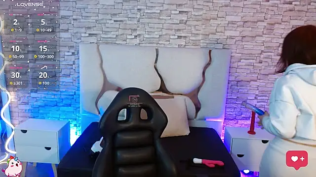 Issa tay1 online show from October 2025 07:26:02 PM