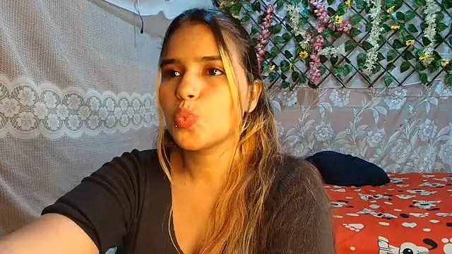 leandro49112 online show from June 2026 04:39:01 PM