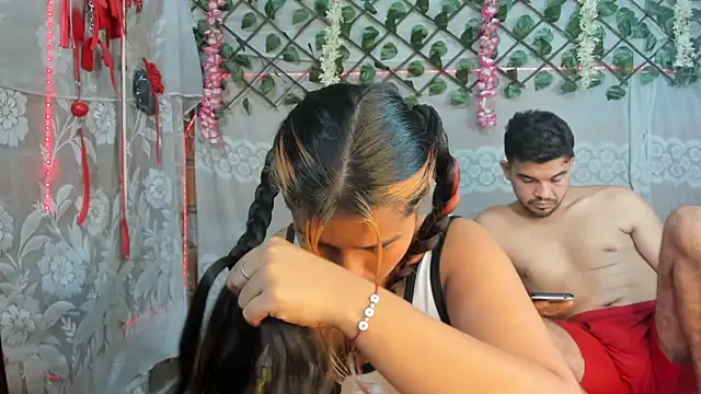 leandro49112 online show from February 2026 04:10:01 AM