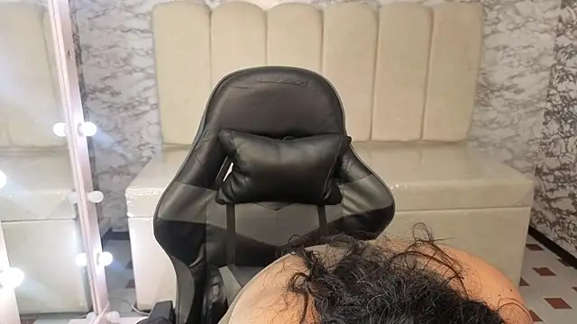 Snapshot of Bily_Takure_v chatting on September 2025 01:17:02 PM Bily Takure v online show from September 2025 01:17:02 PM