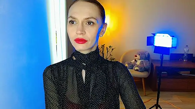 Lady Sunshine  online show from March 2026 07:38:01 AM