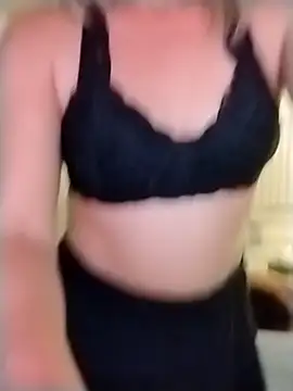 Skippydippy99 online show from November 2025 02:32:02 AM