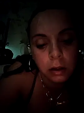 Snapshot of ShysluutGia chatting on October 2025 08:55:02 AM ShysluutGia online show from October 2025 08:55:02 AM