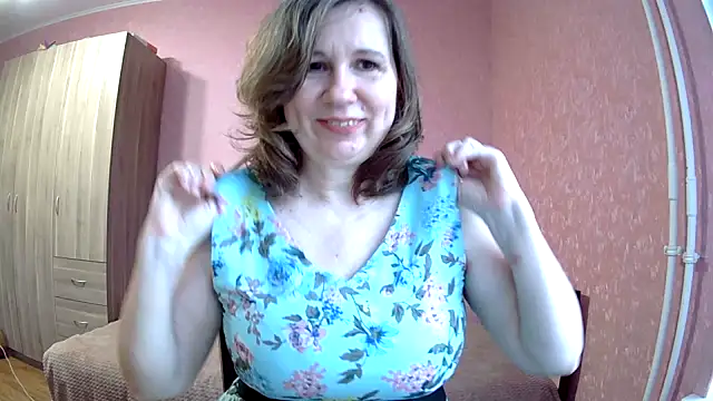 Snapshot of Starsan chatting on October 2025 10:37:02 AM Starsan online show from October 2025 10:37:02 AM