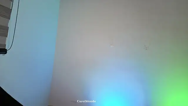 Carolblonde online show from April 2026 11:28:01 PM