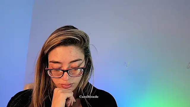 Snapshot of Carolblonde chatting on June 2026 03:25:01 AM Carolblonde online show from June 2026 03:25:01 AM