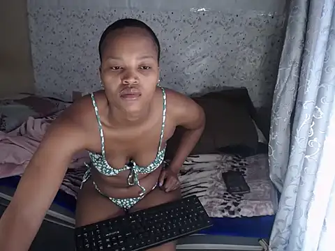PrettyNyashX online show from May 2026 01:00:01 PM