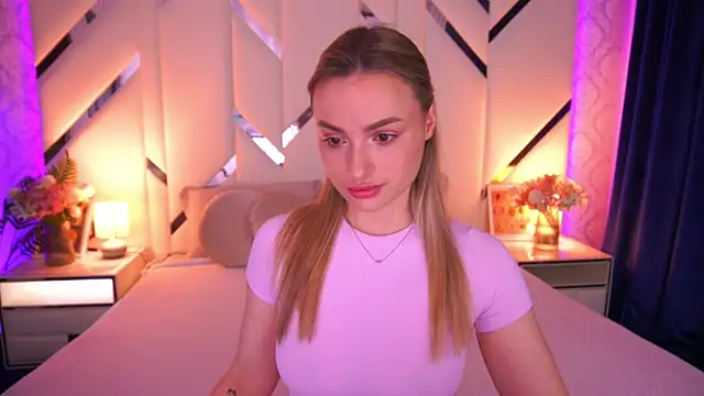 LindsieGreyy online show from May 2026 06:28:02 AM