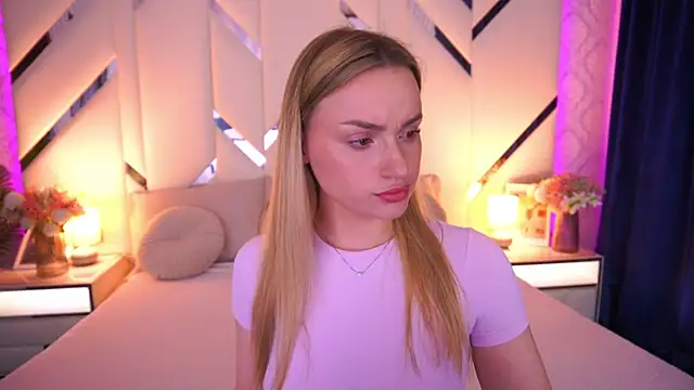 LindsieGreyy online show from May 2026 01:09:01 PM