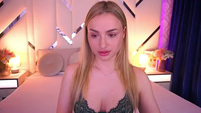 LindsieGreyy online show from May 2026 06:56:02 AM