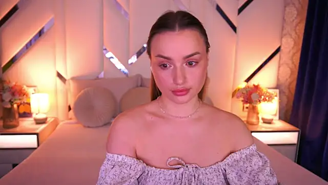 LindsieGreyy online show from April 2026 06:59:02 AM