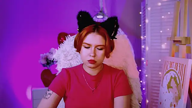 Snapshot of MitsukiMun chatting on February 2025 09:20:01 PM MitsukiMun online show from February 2025 09:20:01 PM