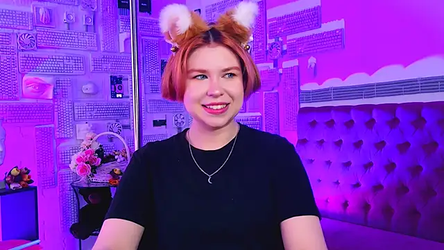 Snapshot of MitsukiMun chatting on March 2025 07:07:02 AM MitsukiMun online show from March 2025 07:07:02 AM