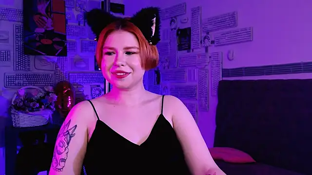 Snapshot of MitsukiMun chatting on February 2025 07:38:01 PM MitsukiMun online show from February 2025 07:38:01 PM