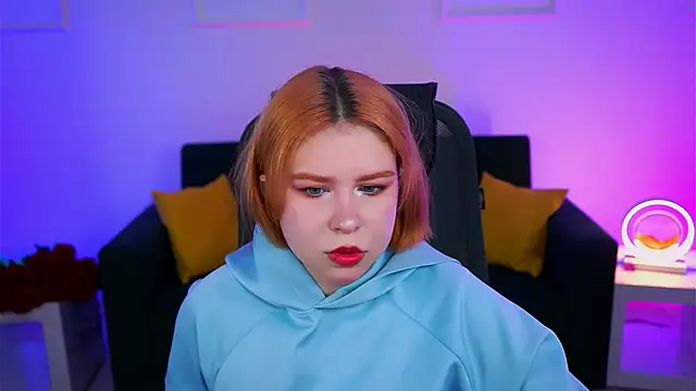 Snapshot of MitsukiMun chatting on February 2025 12:11:01 PM MitsukiMun online show from February 2025 12:11:01 PM