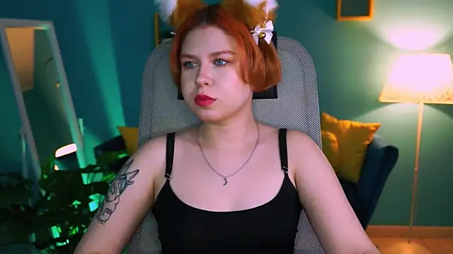 Snapshot of MitsukiMun chatting on March 2025 06:11:01 PM MitsukiMun online show from March 2025 06:11:01 PM