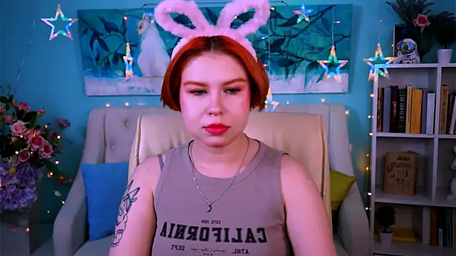 Snapshot of MitsukiMun chatting on February 2025 09:23:01 PM MitsukiMun online show from February 2025 09:23:01 PM