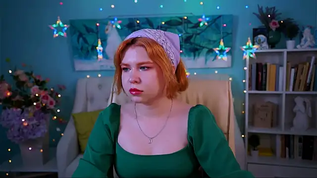 Snapshot of MitsukiMun chatting on February 2025 06:39:02 PM MitsukiMun online show from February 2025 06:39:02 PM