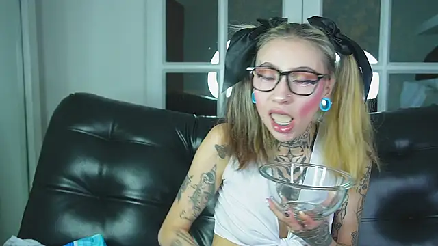 miss   angel online show from March 2026 11:14:01 AM