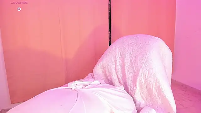 Nataylayla online show from March 2026 09:20:01 PM