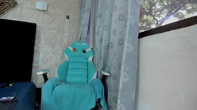 ChanelleJohnson  online show from November 2025 06:52:02 PM